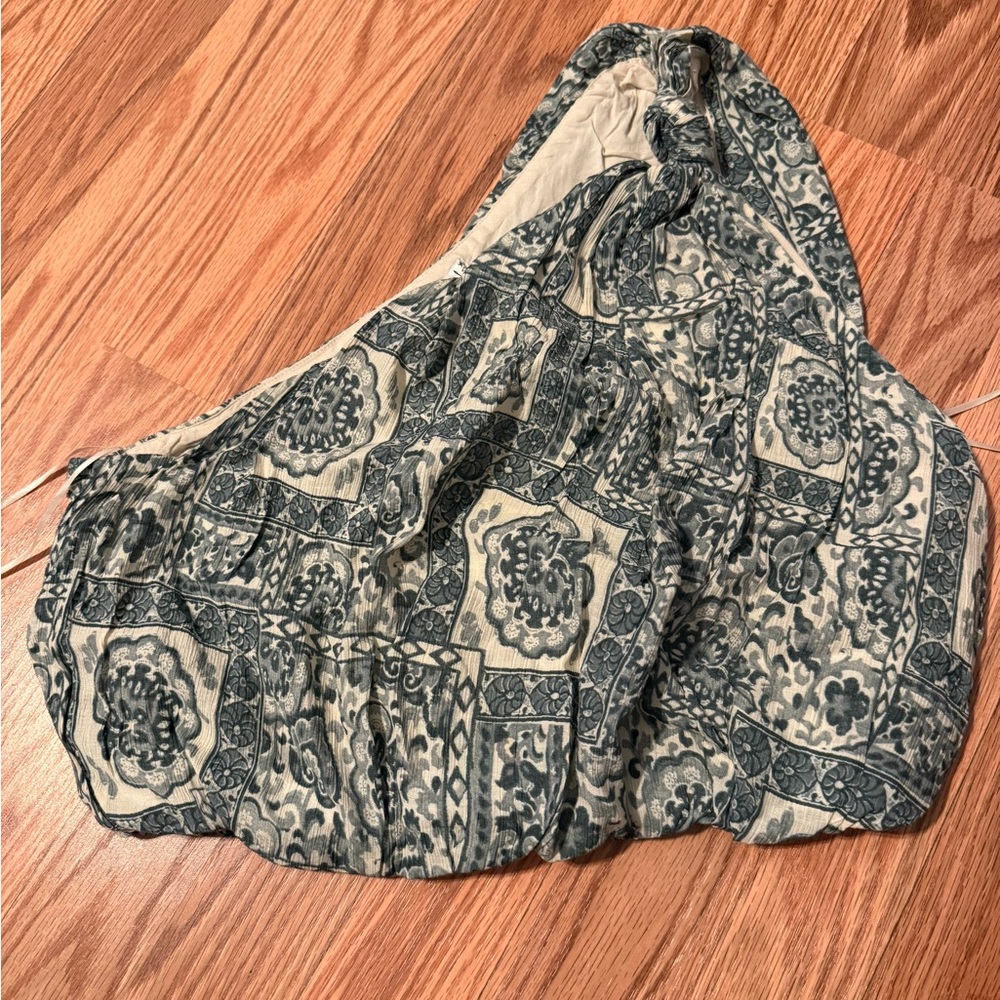NWT Abercrombie one shoulder patterned womens top